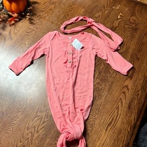 Bamboo material tie gown with headband